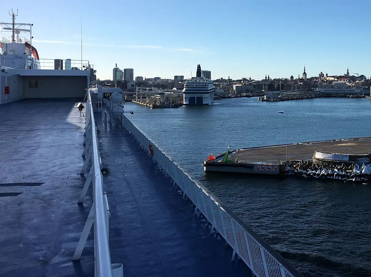 Modernisation marine elevators