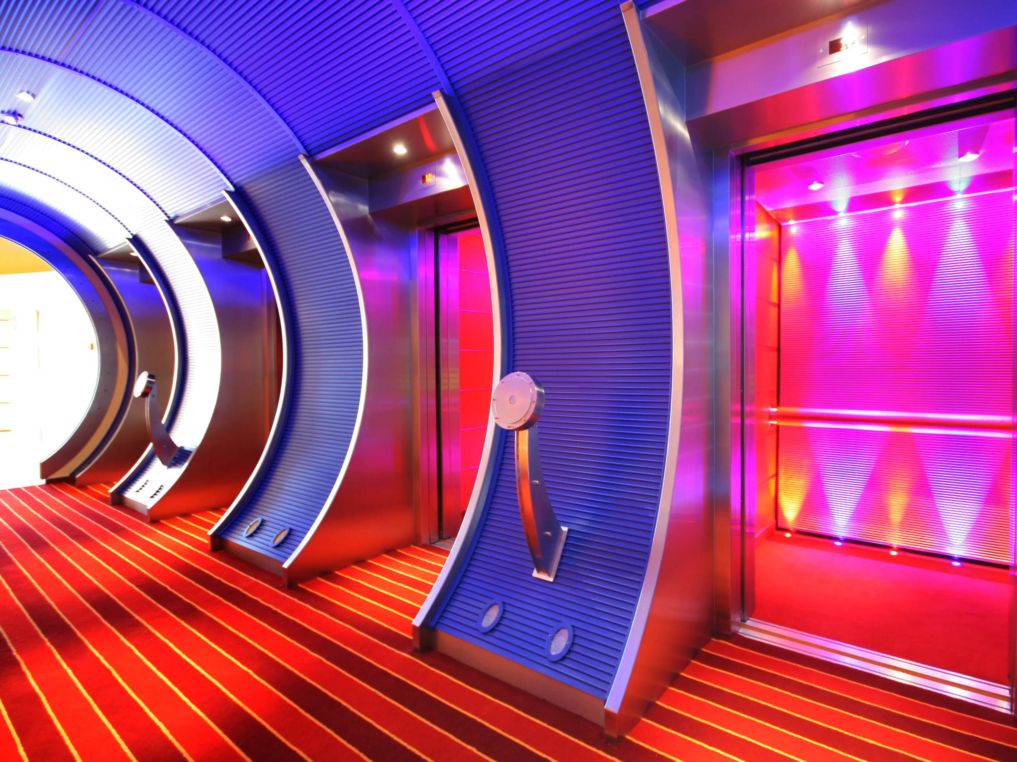 Aidablue elevators
